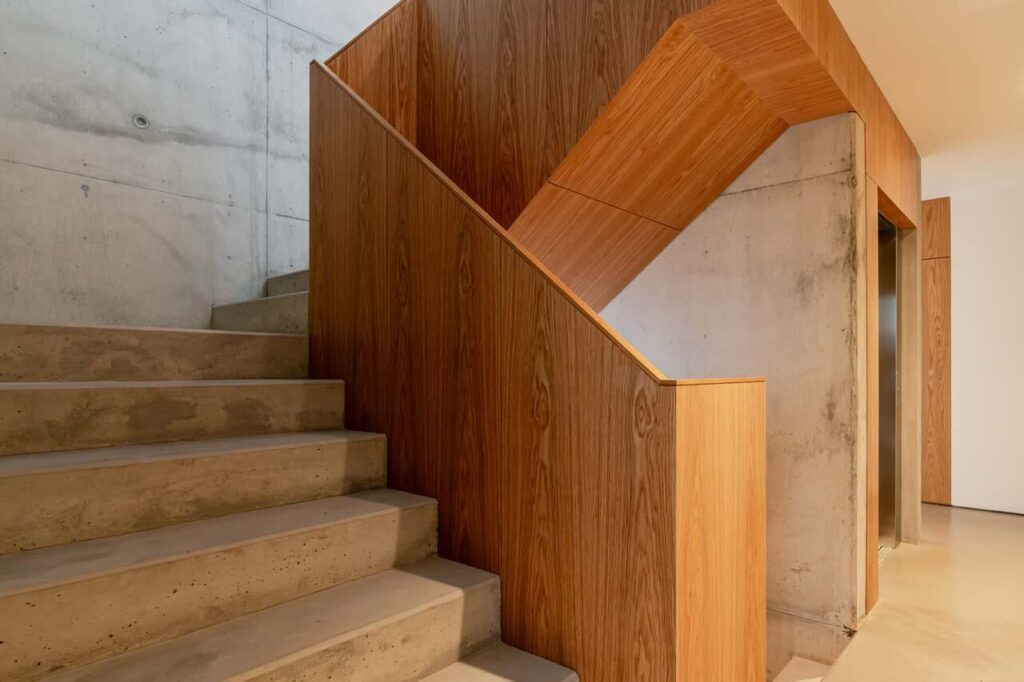 imagen escalera promoción as camelias oporto portugal